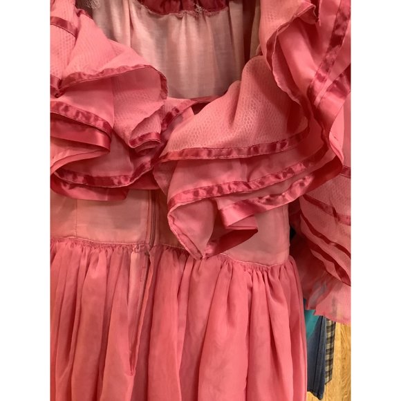 1970's Pink Ruffle Dress - Picture 11 of 16